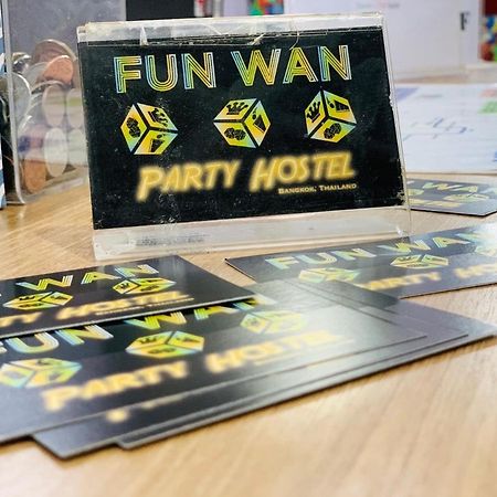 Fun Wan Hostel Bangkok Exterior photo